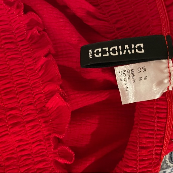 Red cropped blouse - Picture 2 of 6